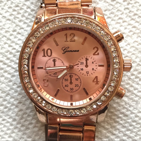 Geneva Rose Gold Link Band Watch - Works Great - Picture 2 of 5